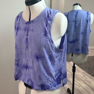Train to Be Tank Top High-Low hem